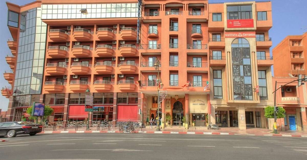 Een foto van de buitenkant van Hotel Mont Gueliz