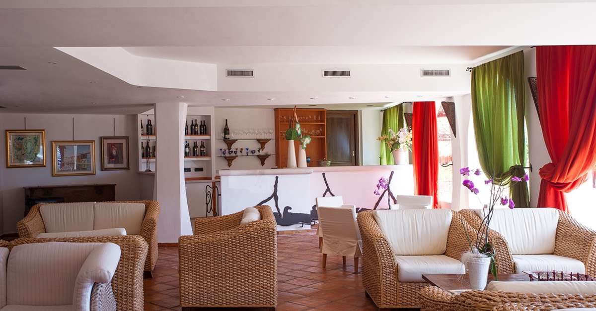 Een foto van het interieur van Hotel Ollastu