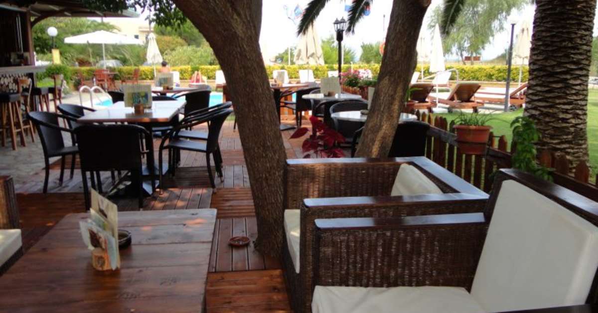 Een foto van het terras bij Tereza Appartementen