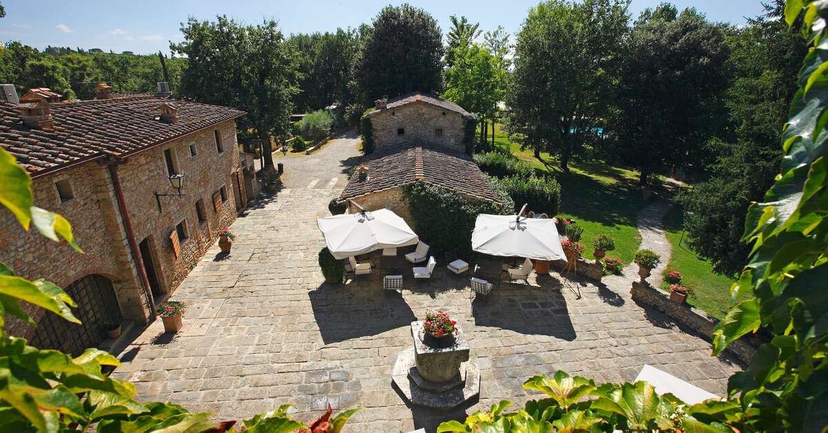 Een foto van het terras bij Borgo San Luigi