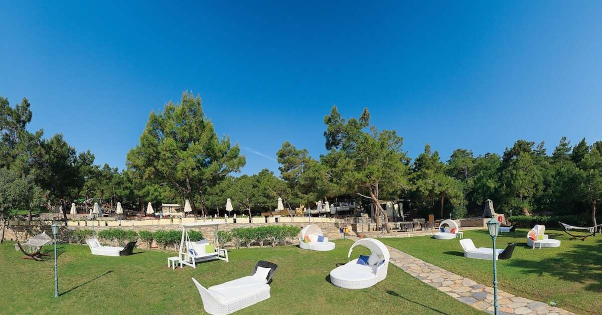 Een foto van het terras bij Bodrum Park Resort