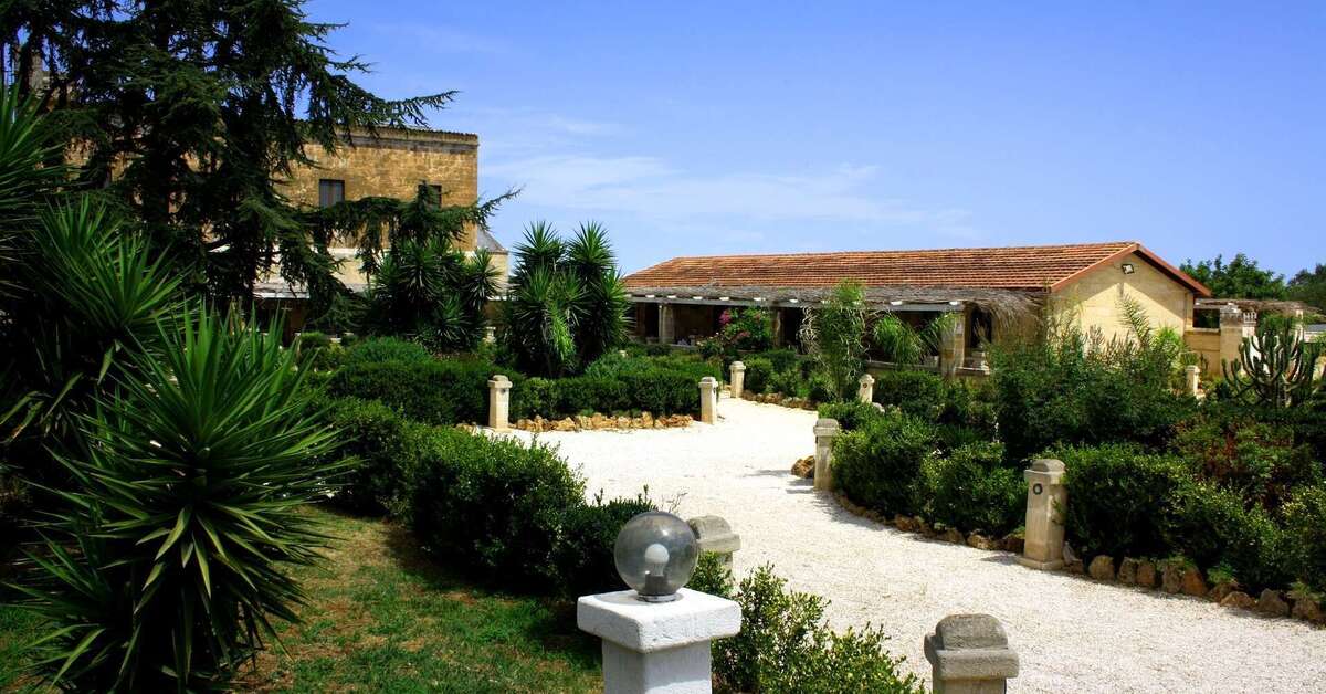 Een foto van het terras bij Tenuta Mazzetta Agriturismo