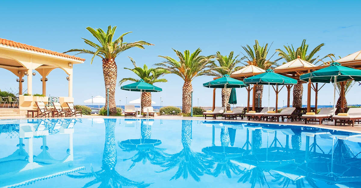 Een foto van het zwembad bij Possidi Holidays
