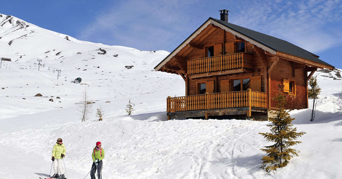 Een foto van de buitenkant van Les Chalets Goelia