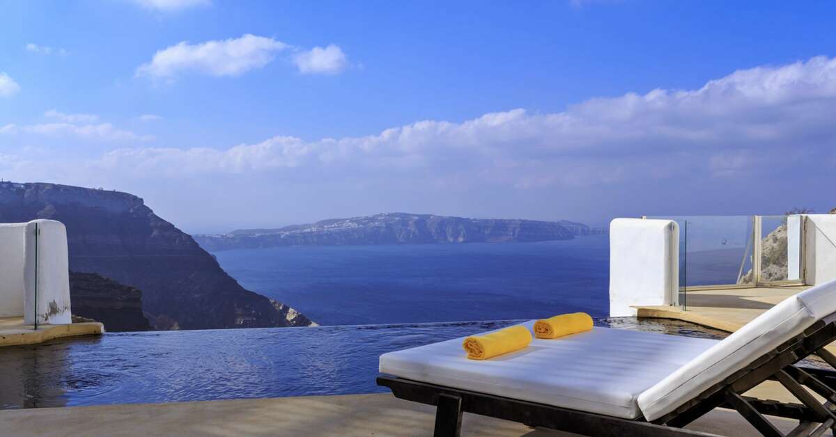 Een foto van Apeiron Blue Santorini