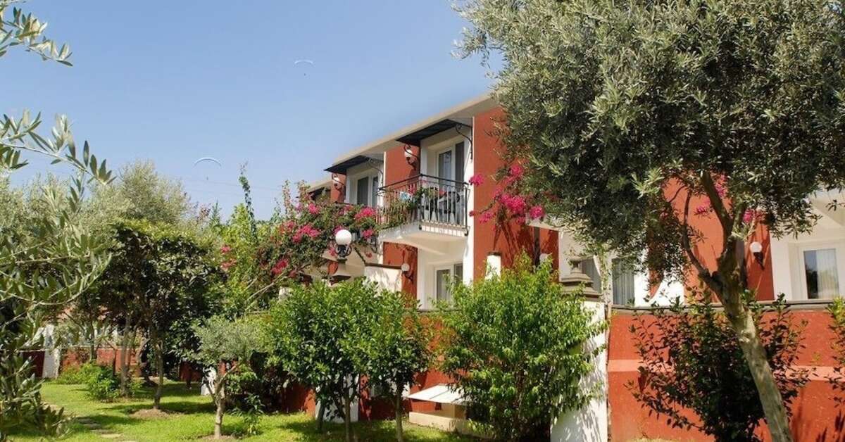 Een foto van de buitenkant van Club Belcekiz Beach