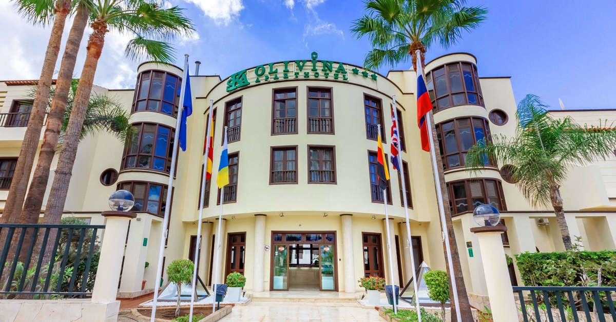 Ein Foto von der Außenansicht des Klayman Olivina Aparthotel