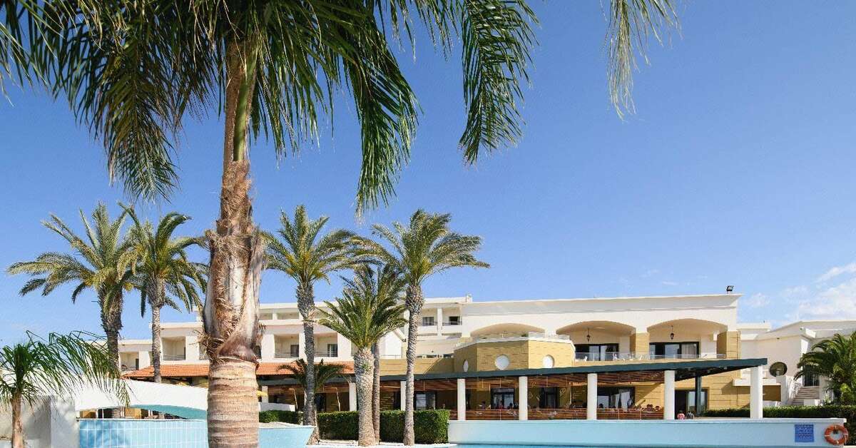 Een foto van het zwembad bij Mitsis Rodos Maris Resort & Spa