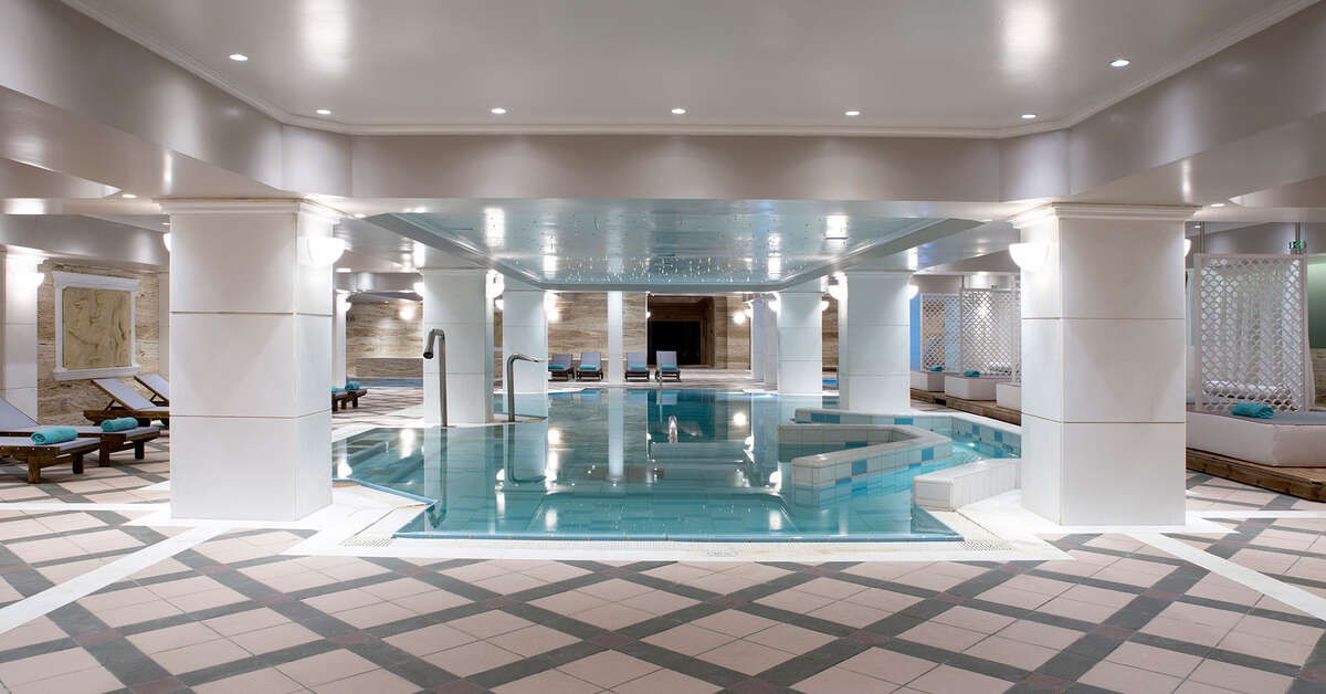 Een foto van het zwembad bij Hotel Dolce Attica Riviera