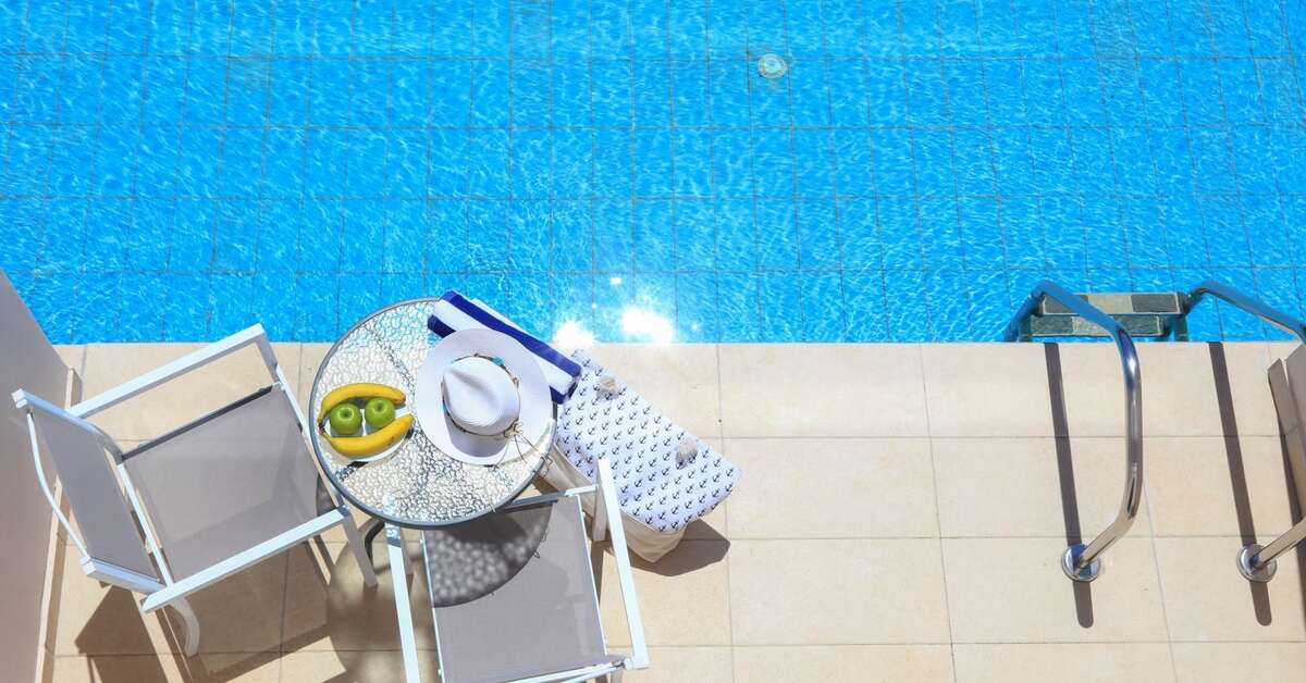 Een foto van het zwembad bij Cavomarina Beach Hotel