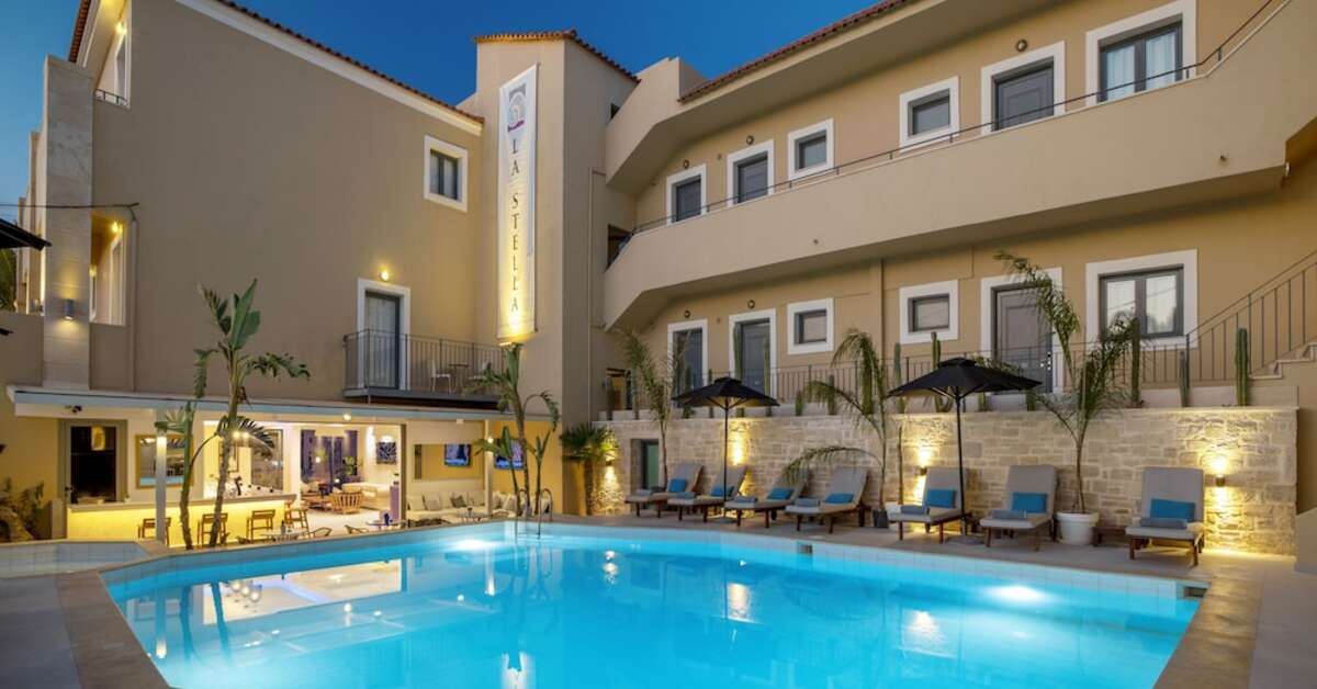 Een foto van het zwembad bij La Stella Appartementen & Suites