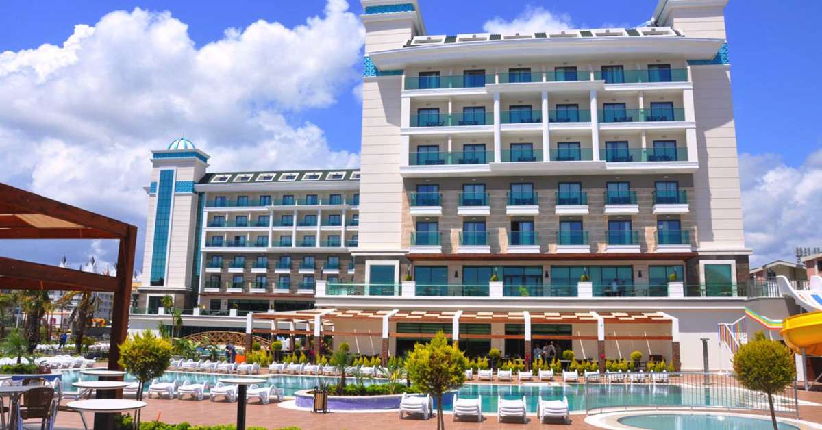 Ein Foto von der Außenansicht des Luna Blanca Resort & Spa