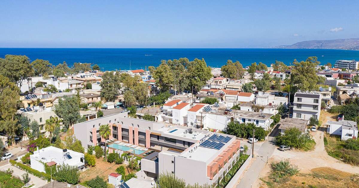 Ein Foto von der Außenansicht des Pilot Amphora Boutique Hotel