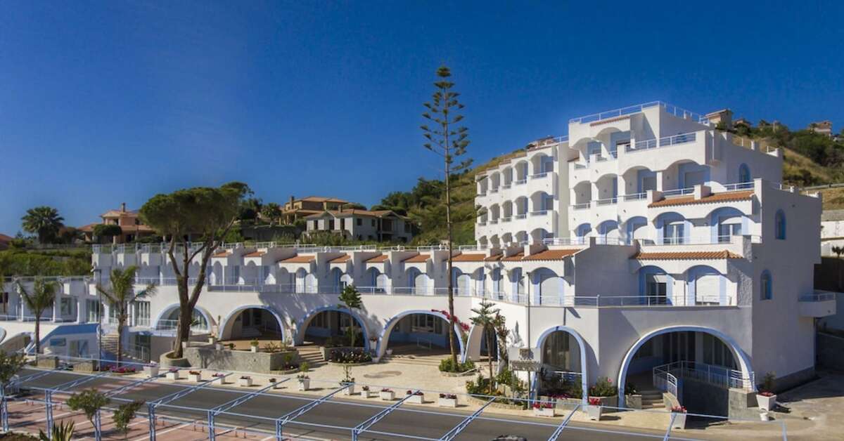 Een foto van de buitenkant van Hotel Ferretti
