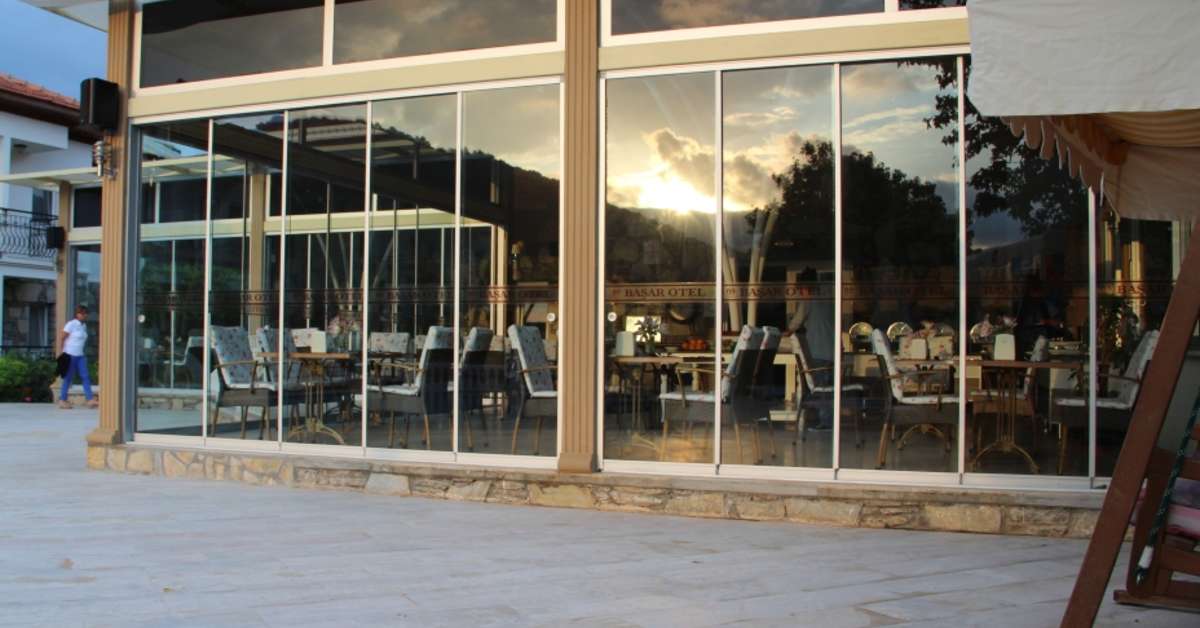 Een foto van de faciliteiten bij Basar Hotel