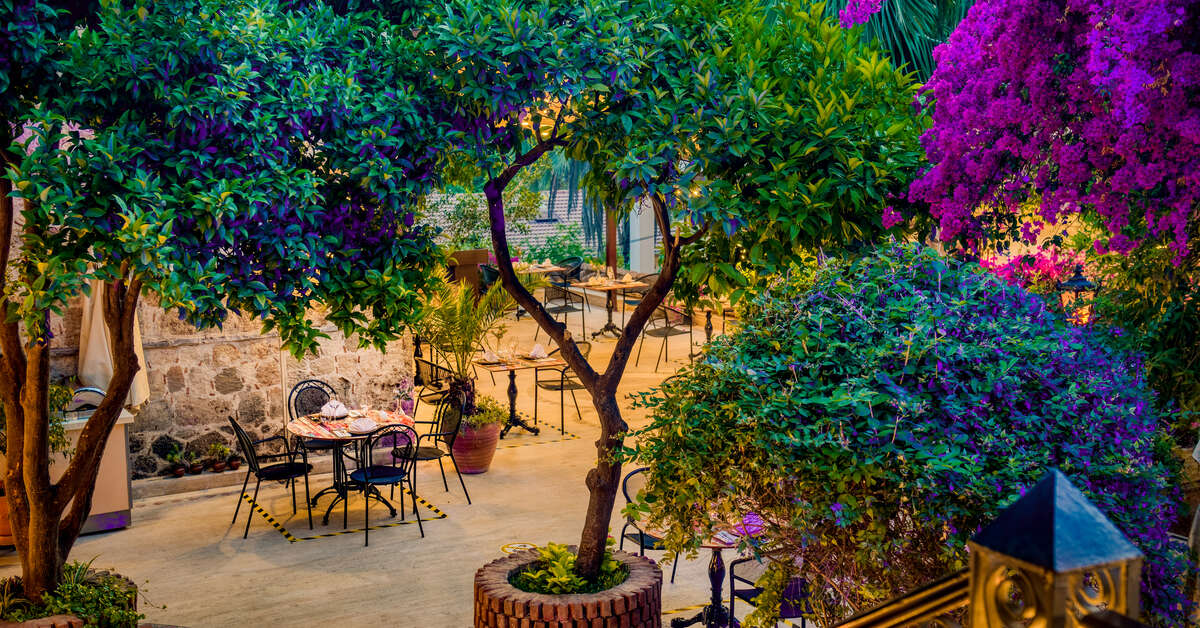 Ein Foto von der Terrasse im Dogan Hotel by Prana Hotels & Resorts