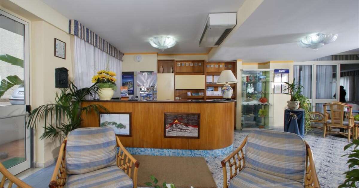 Ein Foto vom Innenbereich im Hotel Baia degli Dei
