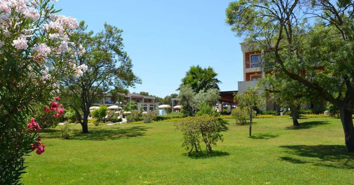 Een foto van de buitenkant van Akiris Resort