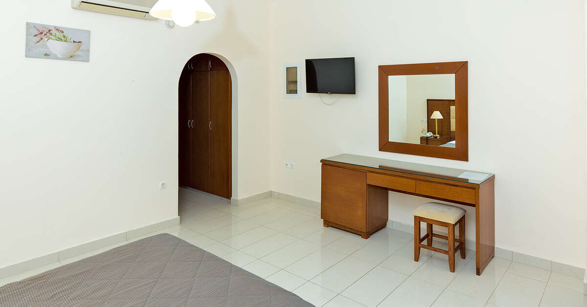 Ein Foto Paleos Family Apartments