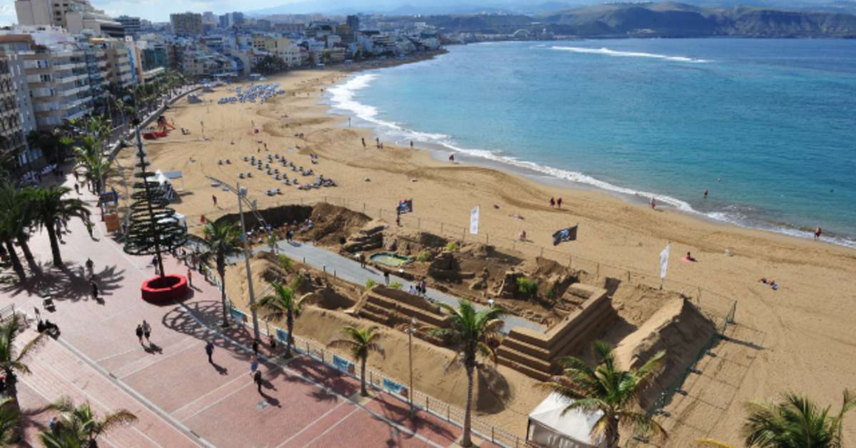 Een foto van het strand bij Hotel Aloe Canteras