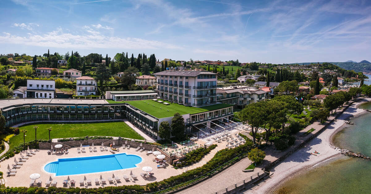 Een foto van het zwembad bij Park Hotel Casimiro Village