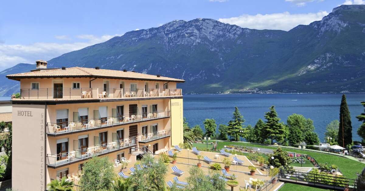 Ein Foto von der Außenansicht des Hotel Garda Bellevue