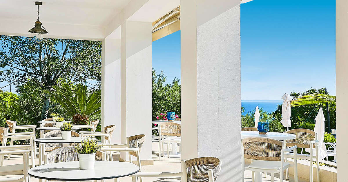 Een foto van het terras bij Glavas Inn