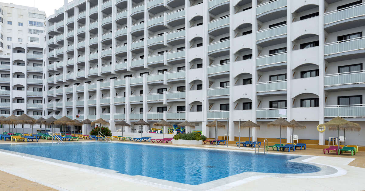 Een foto van het zwembad bij MedPlaya Hotel Bali