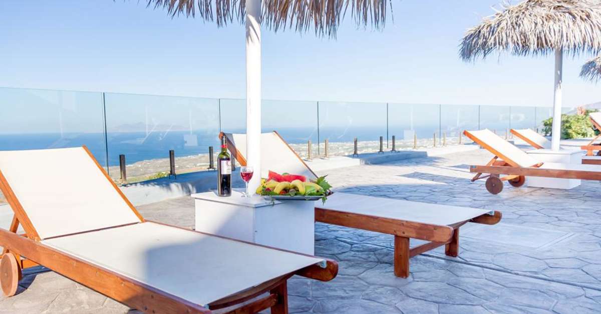 Een foto van het terras bij Splendour Resort