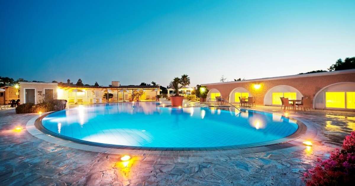Een foto van het zwembad bij Albergo Parco delle Agavi