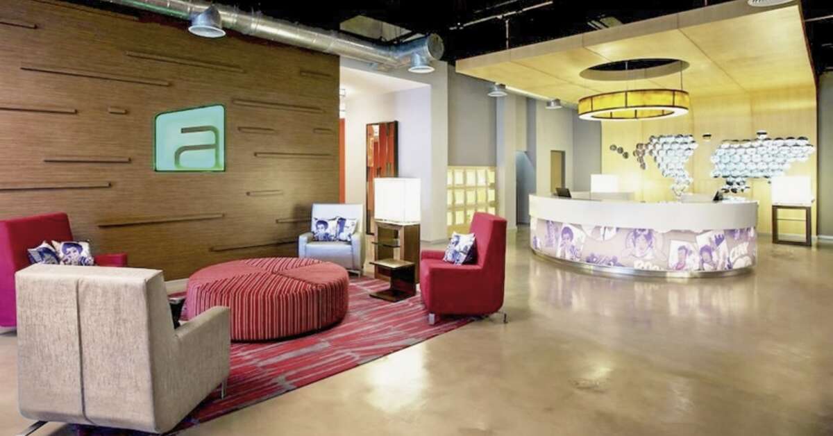 Een foto van het interieur van Aloft Cancun Hotel