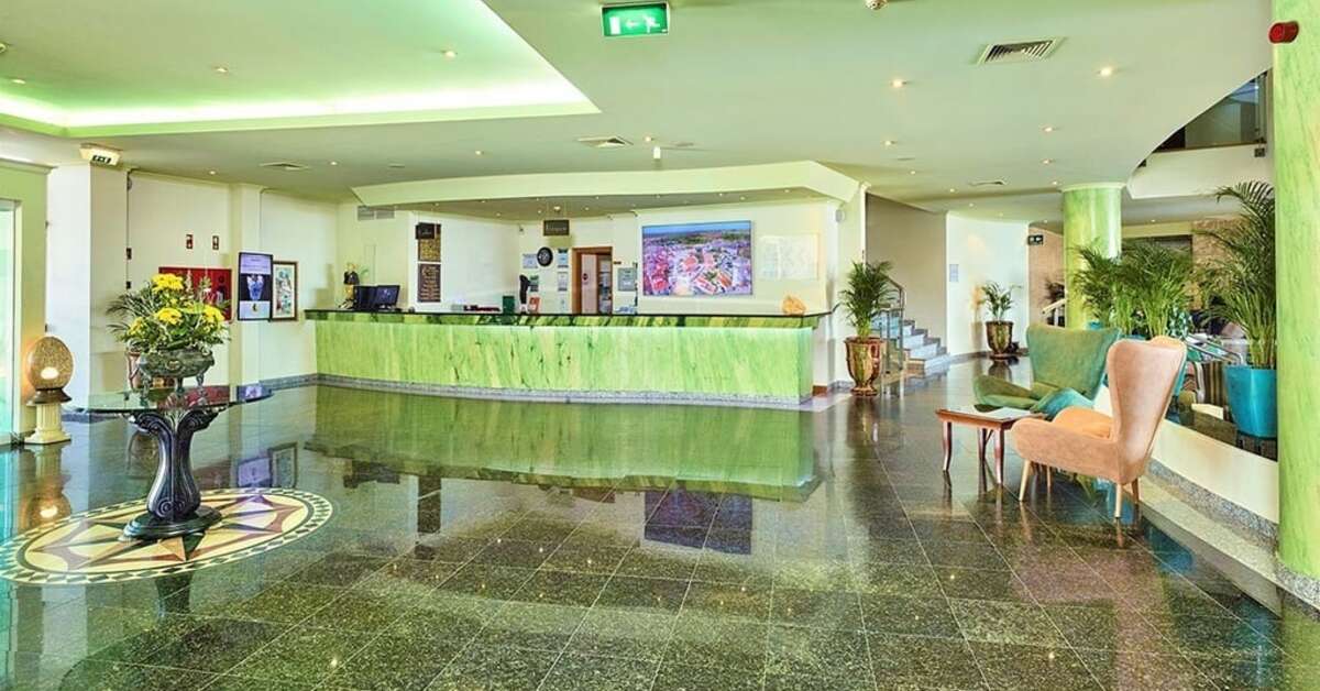 Een foto van het interieur van Hotel Baia Grande