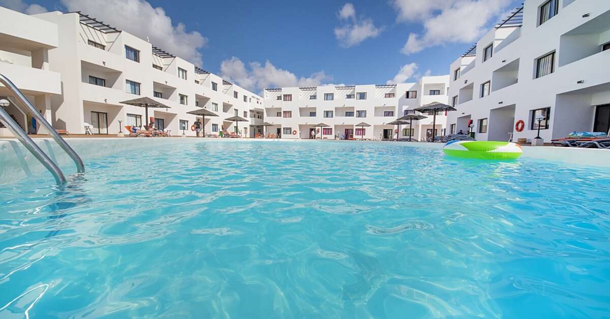 Een foto van het zwembad bij Lanzarote Paradise Appartementen