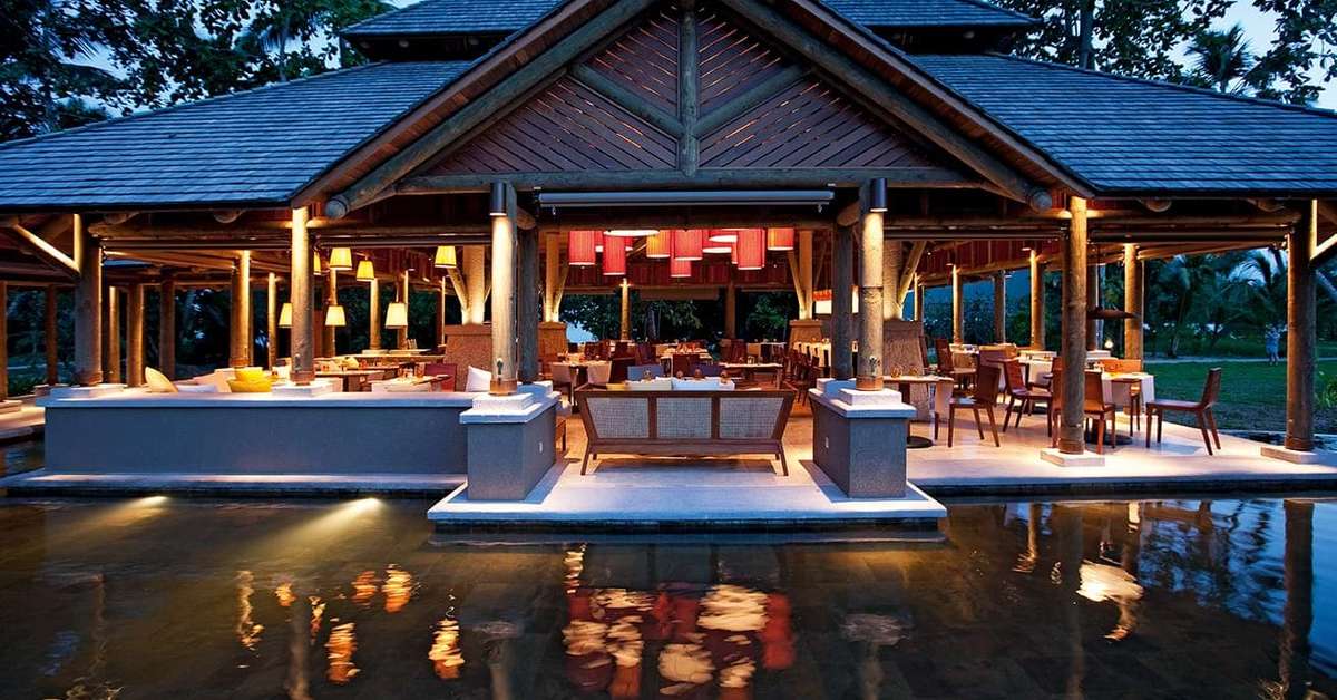 Ein Foto von der Terrasse im Constance Ephelia
