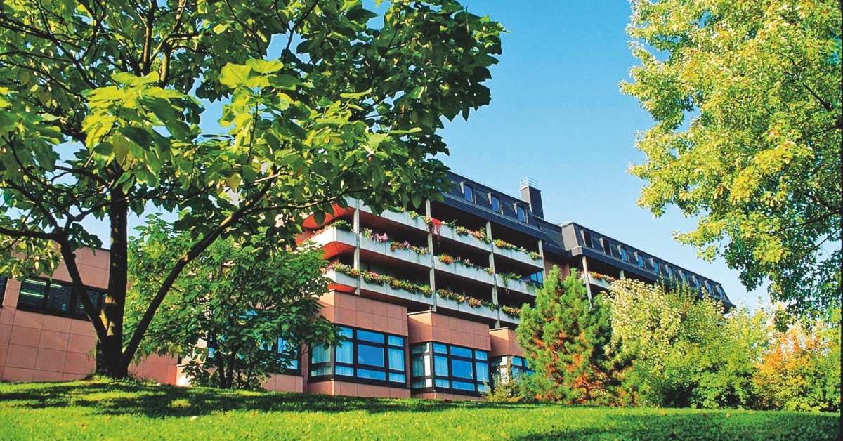 Een foto van de buitenkant van Hotel an der Therme Bad Orb