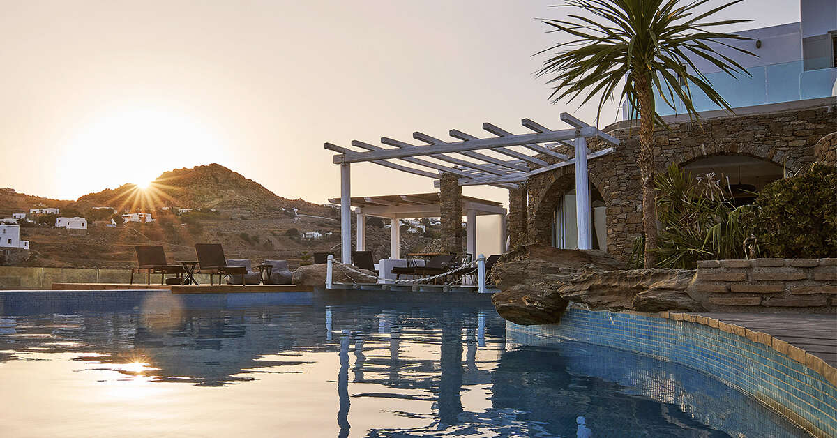 Een foto van Mr & Mrs White Mykonos