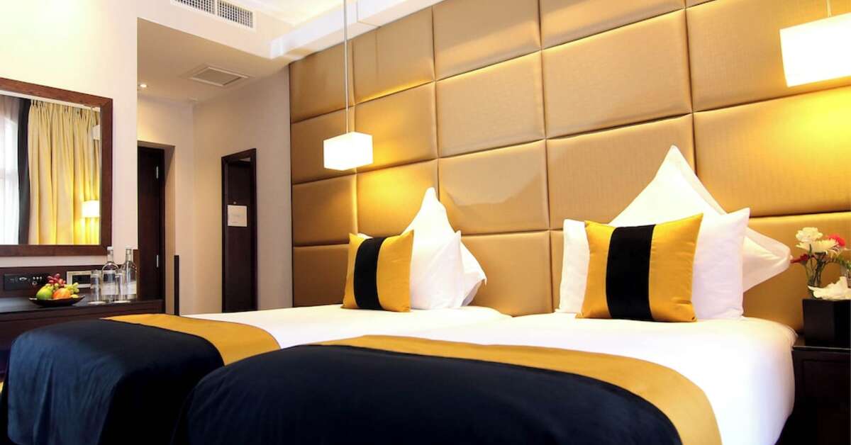 Een foto van The Piccadilly London West End