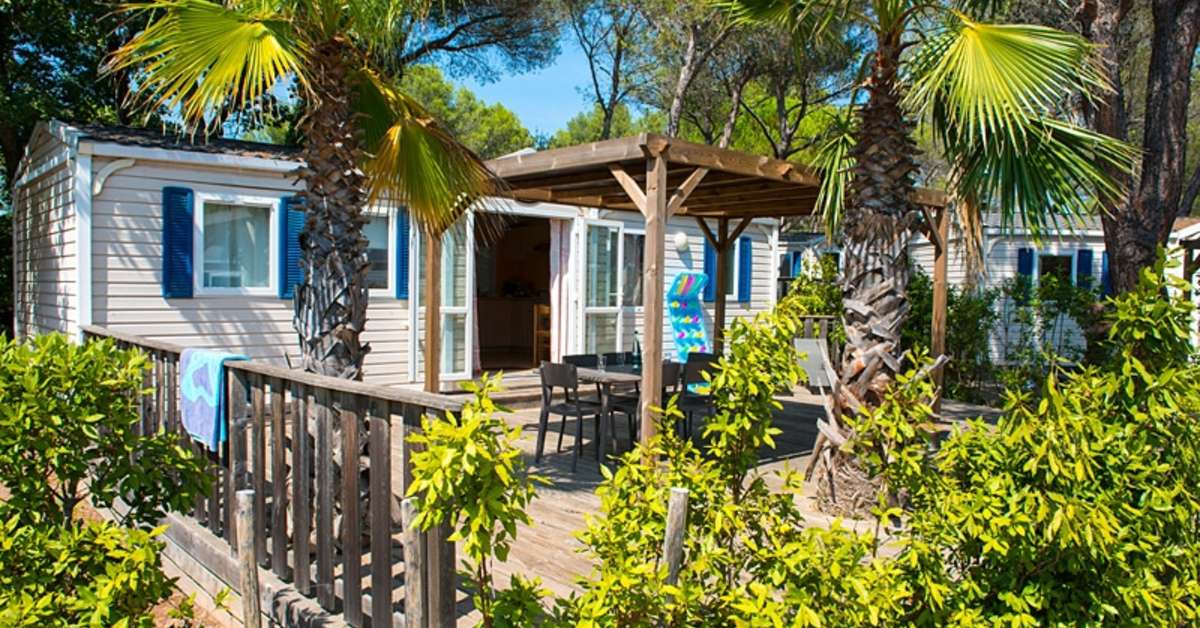 Een foto van de buitenkant van Camping Holiday Green