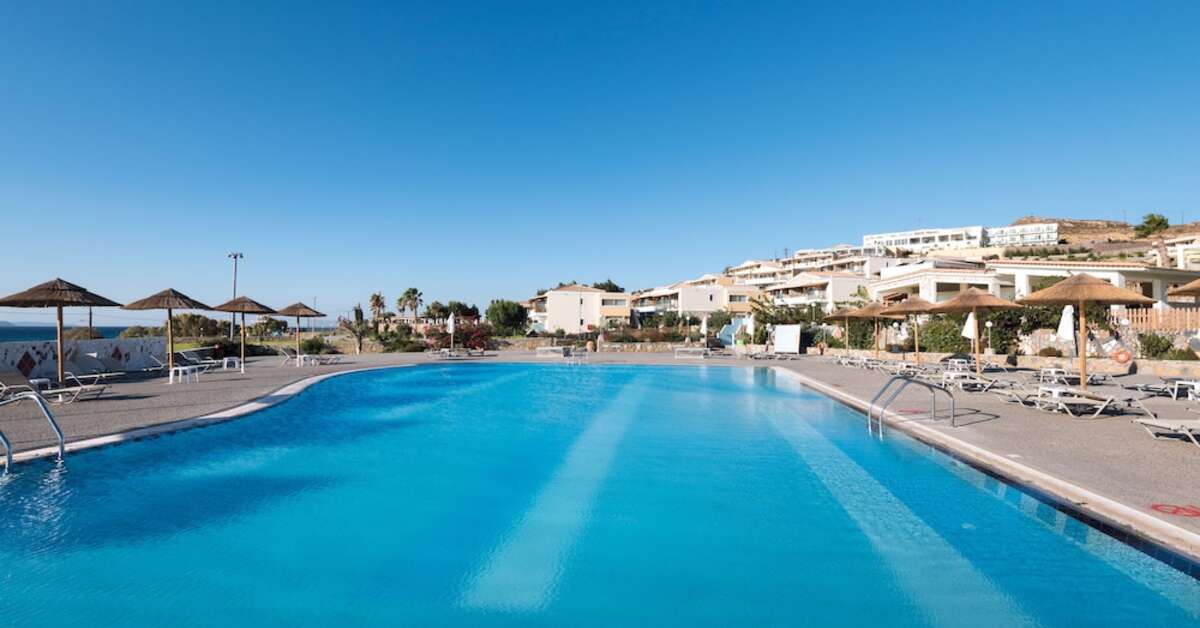 Een foto van het zwembad bij Grand Blue Beach Hotel