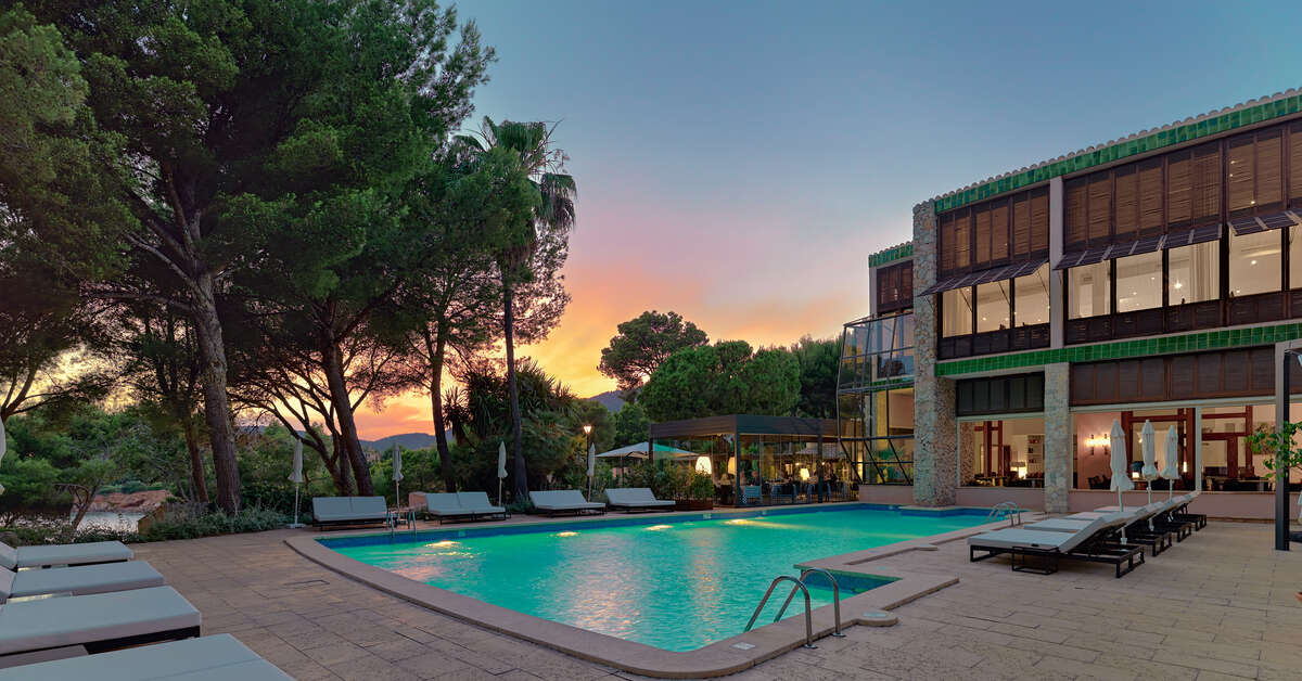 Ein Foto vom Pool im H10 Punta Negra