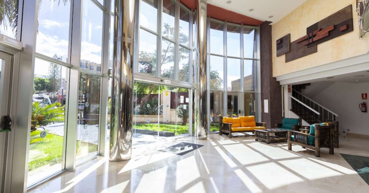 Een foto van het interieur van Hotel Villa de Adeje Beach