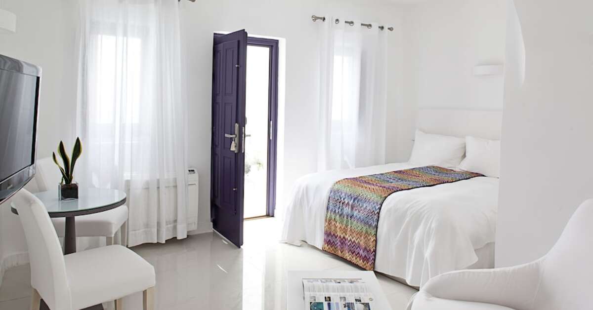 Ein Foto Katikies Chromata Santorini