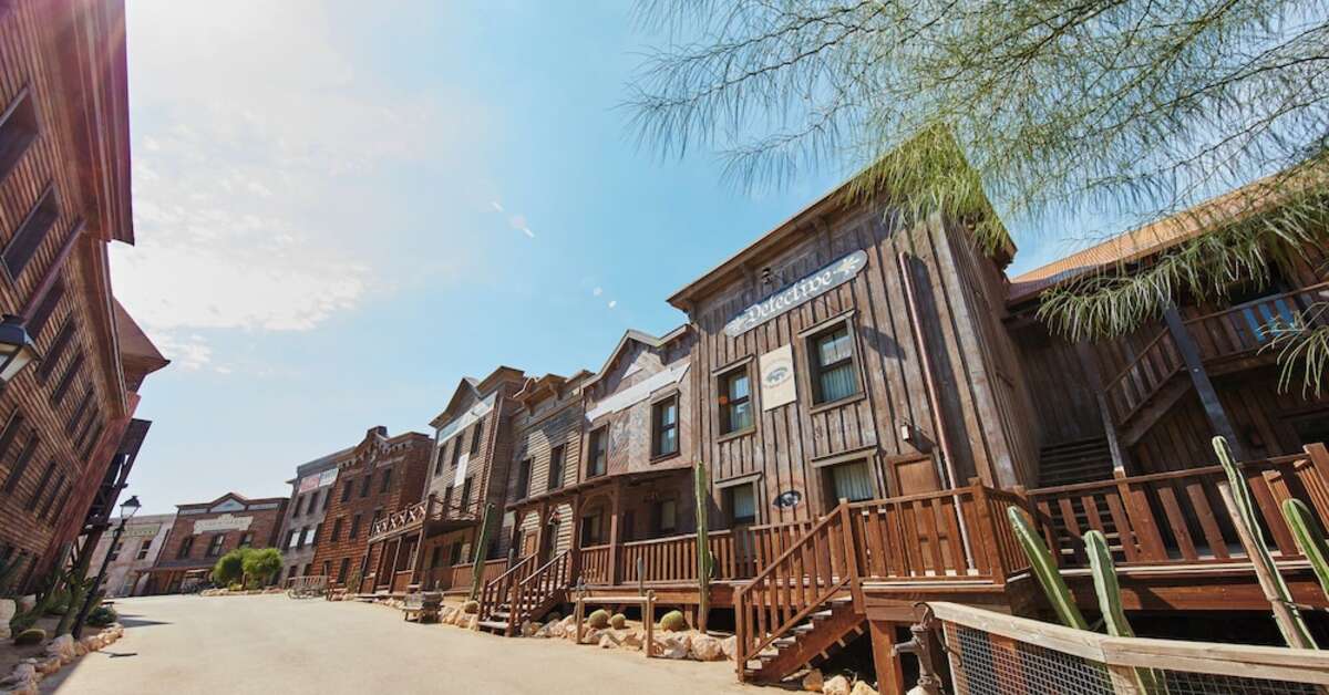 Ein Foto von der Außenansicht des PortAventura Hotel Gold River