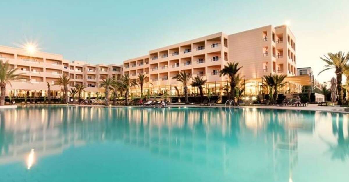Een foto van het zwembad bij Hotel Rosa Beach Thalasso & Spa
