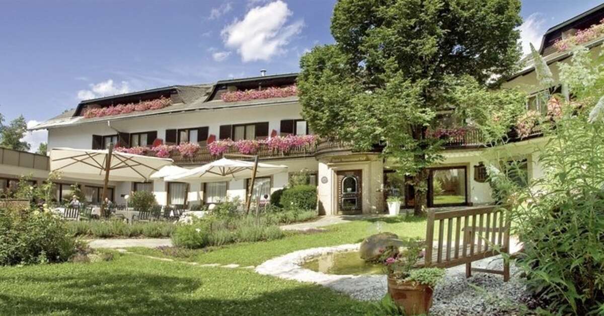 Een foto van de buitenkant van Landhotel Rosentalerhof