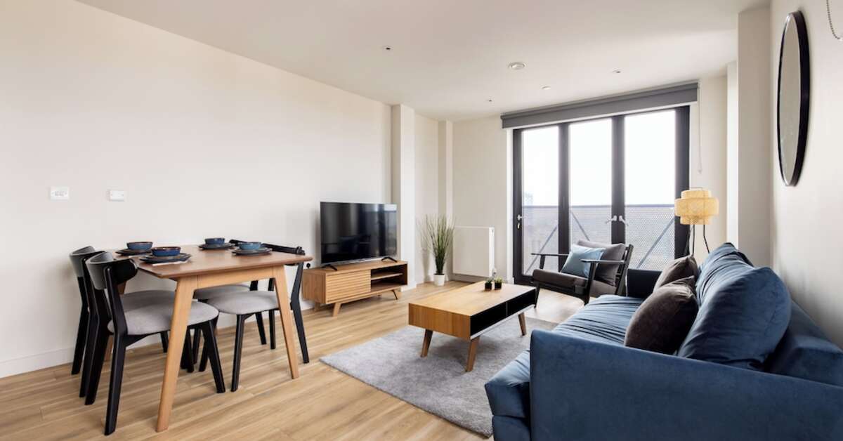 Een foto van Charles Hope London Croydon