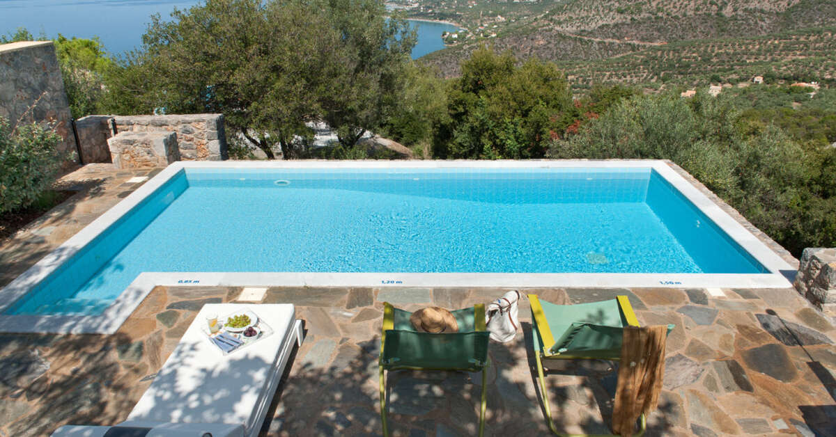 Een foto van het zwembad bij Searocks Exclusive Villas Resort Messinia