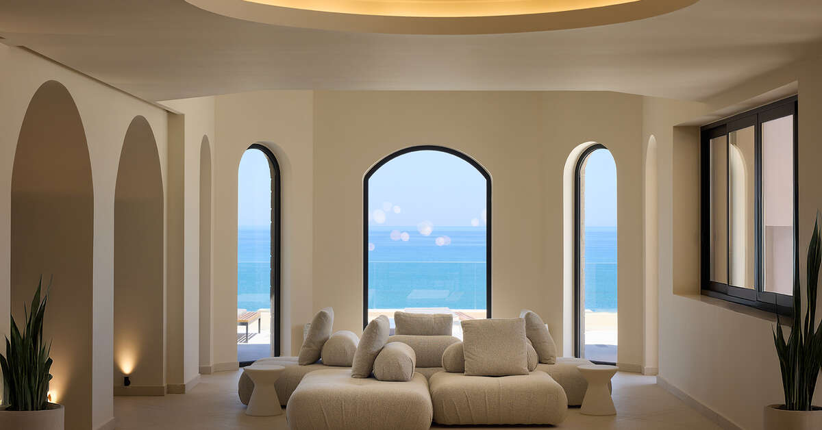 Ein Foto Oros Luxury Beach Resort