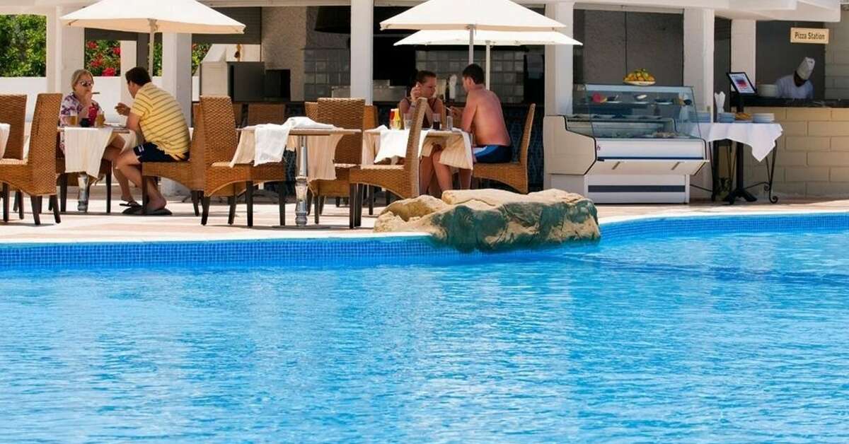 Een foto van het zwembad bij Royal Mirage Agadir