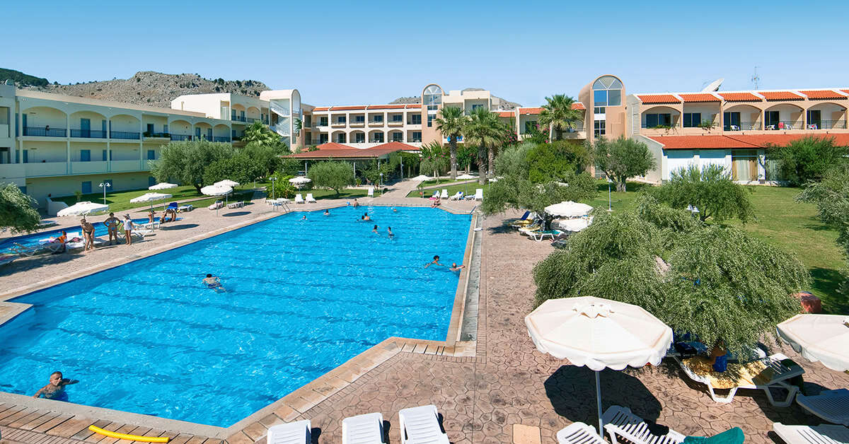 Een foto van het zwembad bij Marianna Palace Hotel